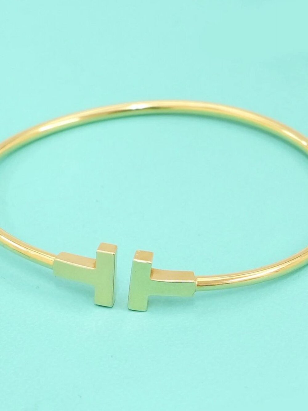 AUTHENTIC Tiffany & Co 18K Yellow Gold T Wire Bracelet - Medium - Authentic - Picture 4 of 8